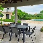 Dolina * Opuzen (Dubrovnik-Neretva)